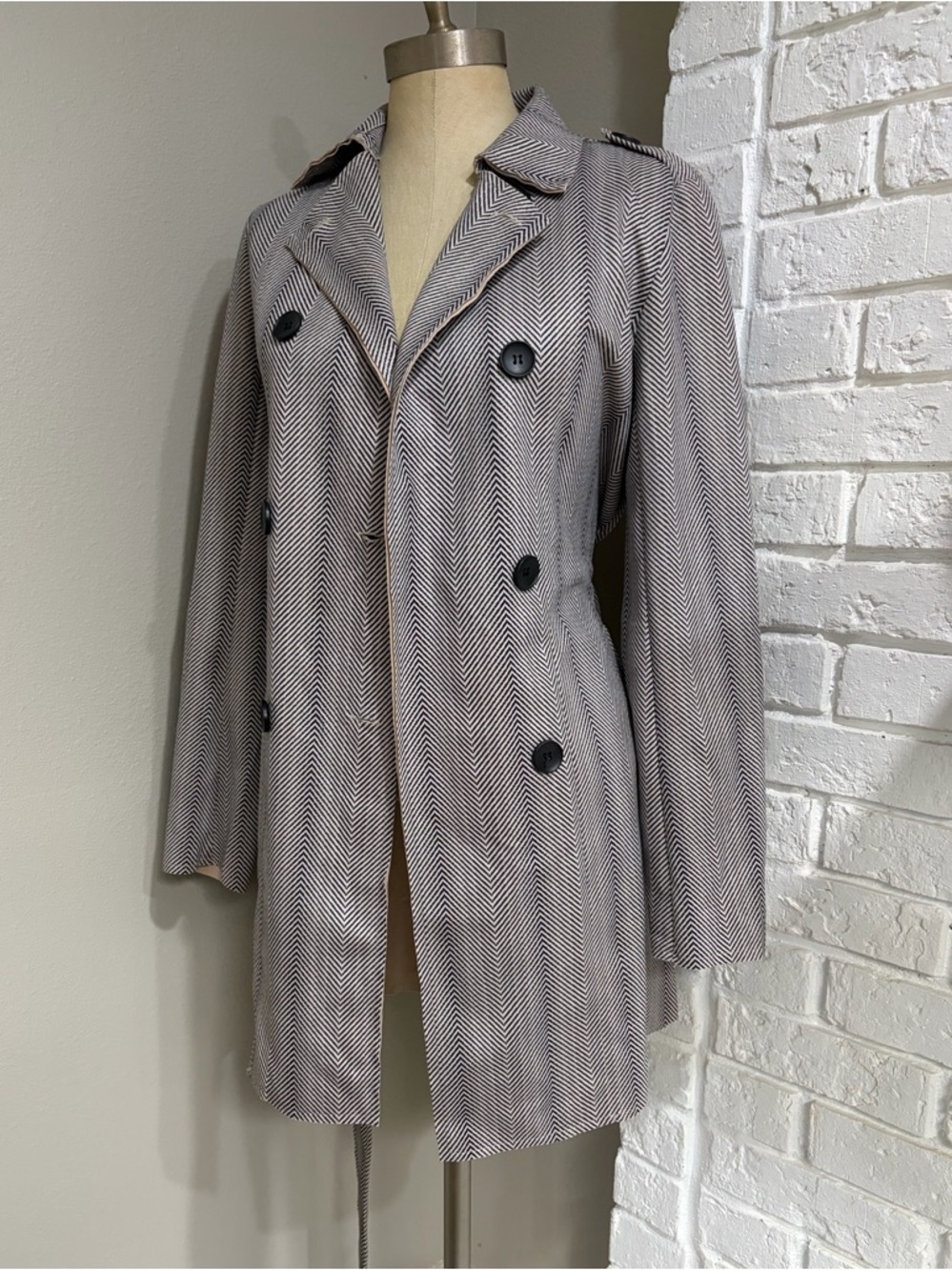 Solitare Double-Breasted Herringbone Trench Coat - Gray - Picture 2 of 7